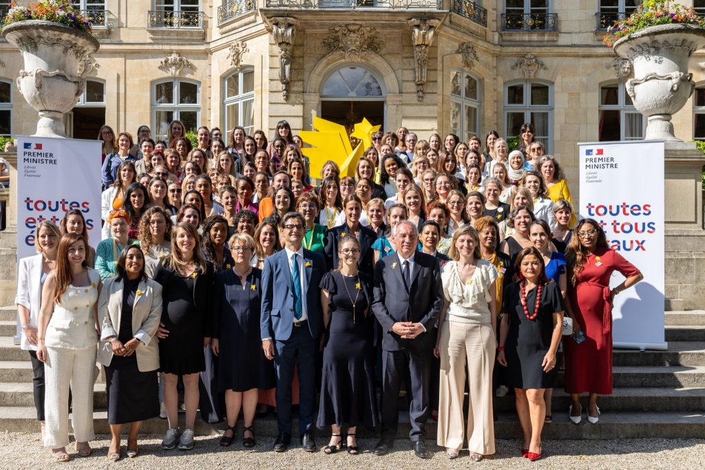 Deux entrepreneures accompagnées, distinguées à Matignon